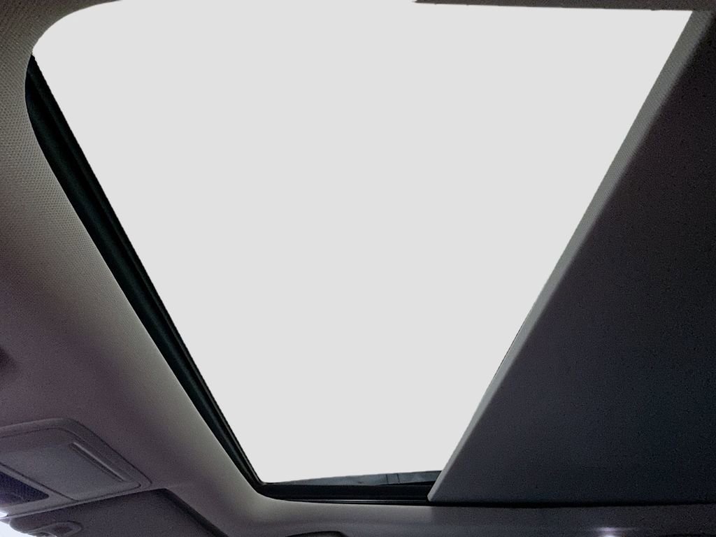 Used 2023 Honda Pilot Elite image 11