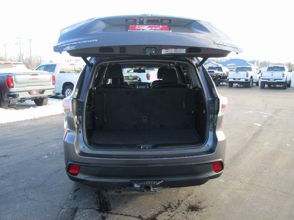 Used 2016 Toyota Highlander XLE image 5
