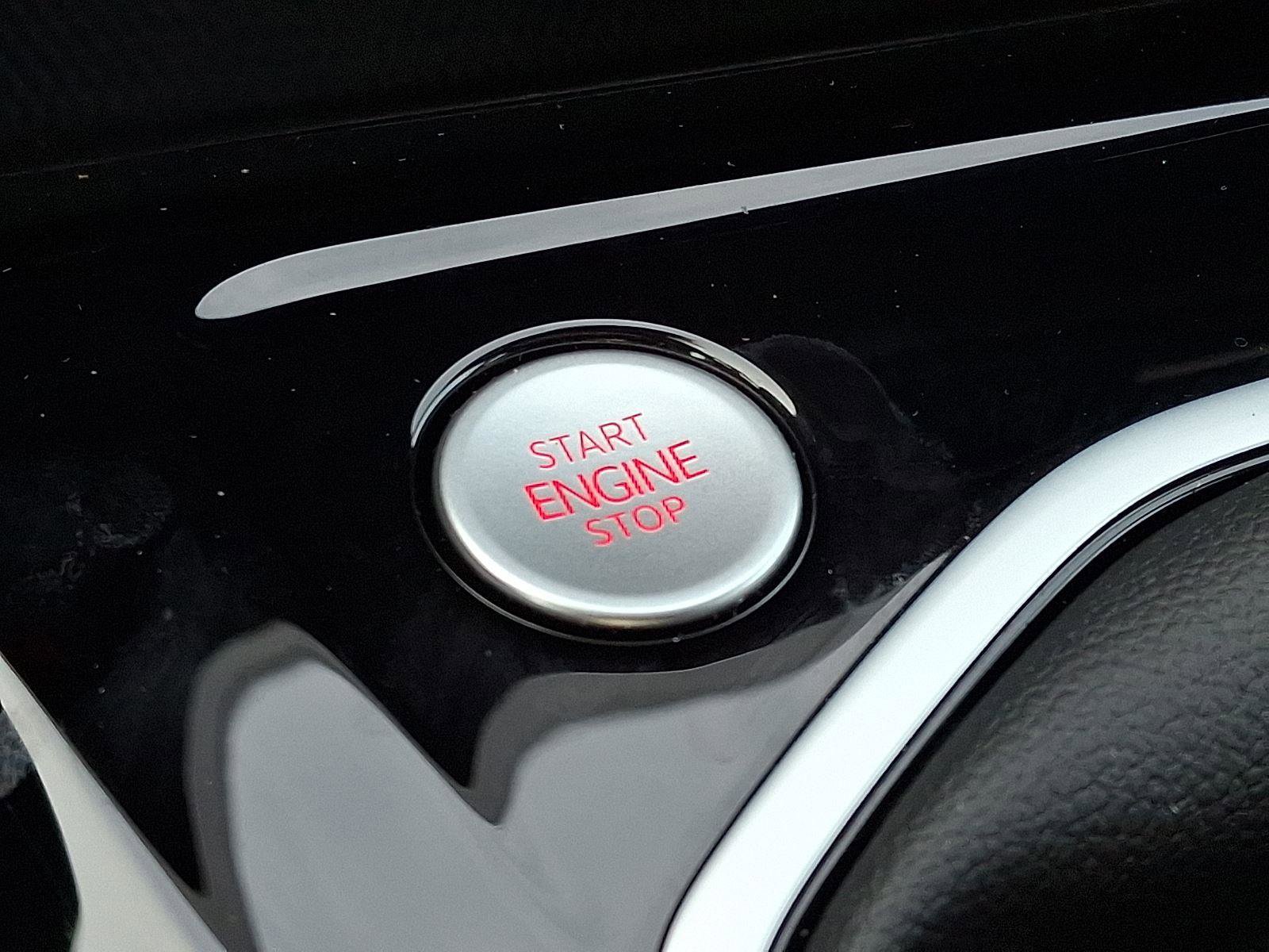 Used 2024 Volkswagen GTI SE image 32