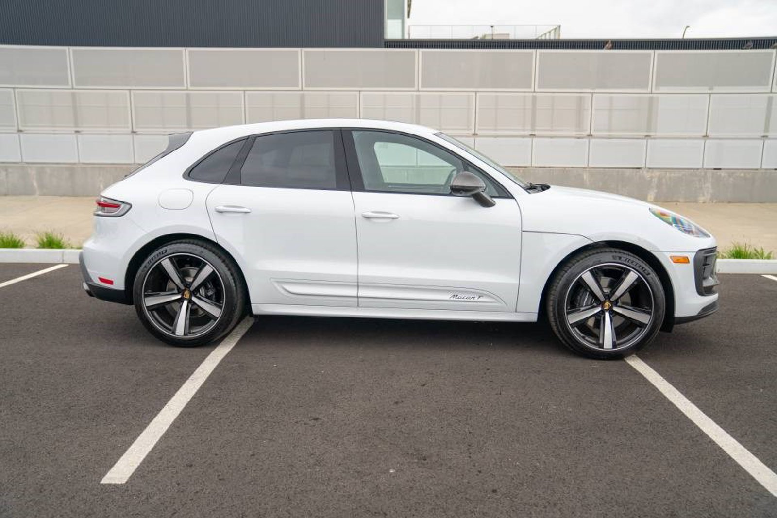 New 2026 Porsche Macan Turbo AWD/4WD image 8