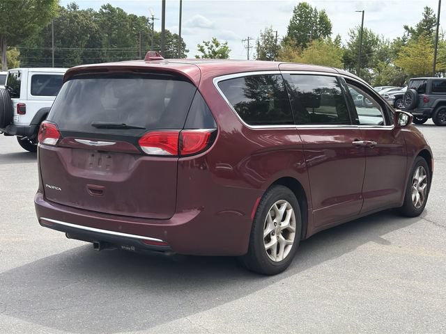 Used 2018 Chrysler Pacifica Touring Plus w/ Tire & Wheel Group FWD image 5