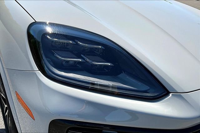 Used 2026 Porsche Cayenne image 28