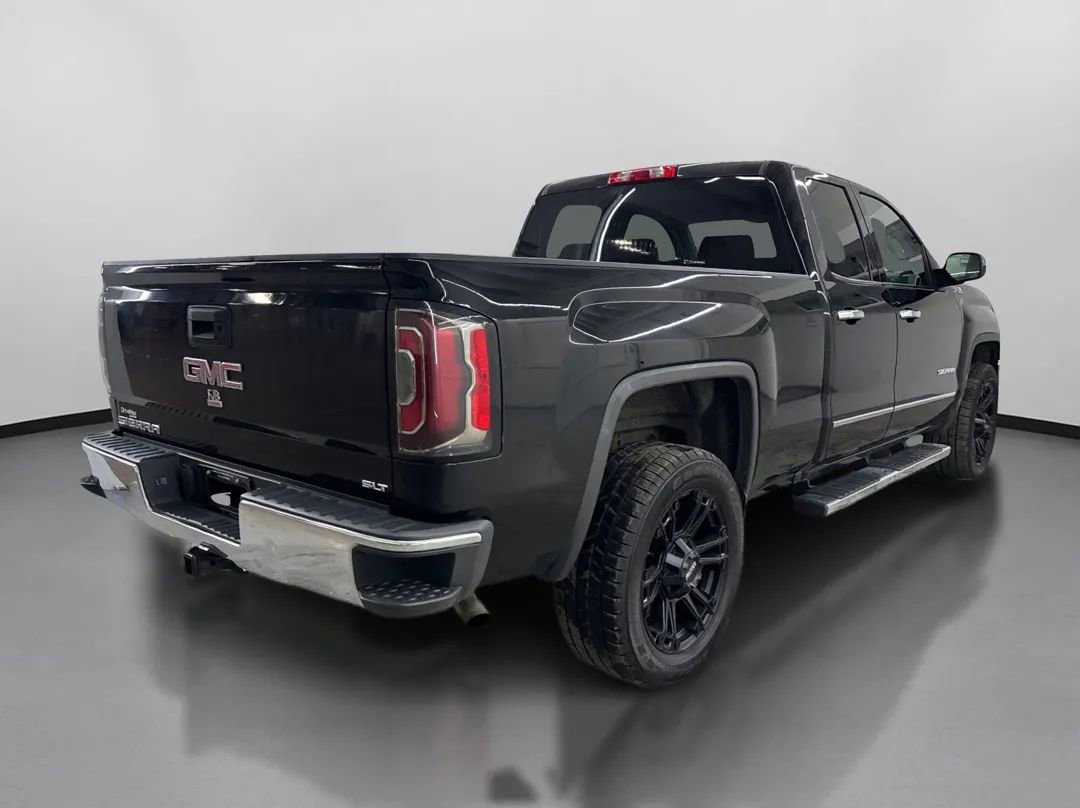 Used 2017 GMC Sierra 1500 SLT w/ SLT Premium Package image 10