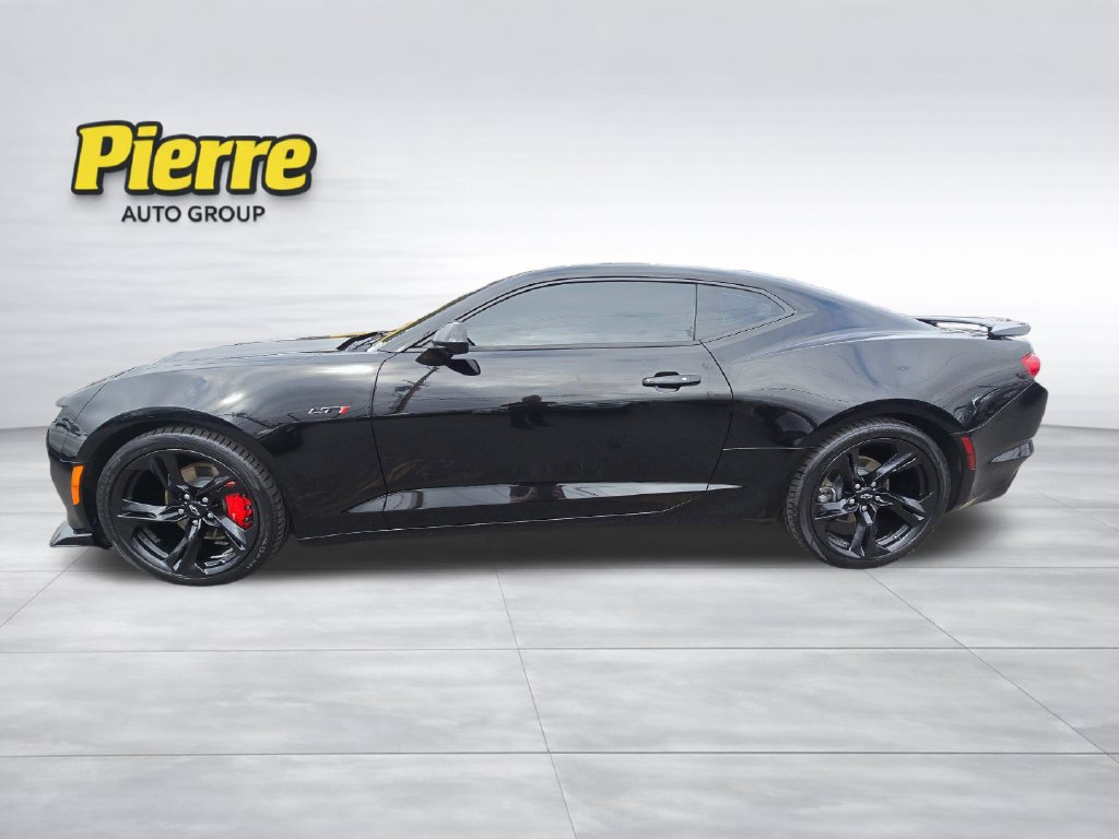 Used 2021 Chevrolet Camaro LT w/ Technology Package RWD image 2