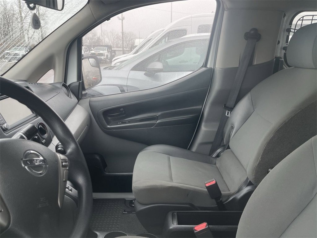 Used 2021 Nissan NV200 S w/ Sliding Door Glass Package image 3