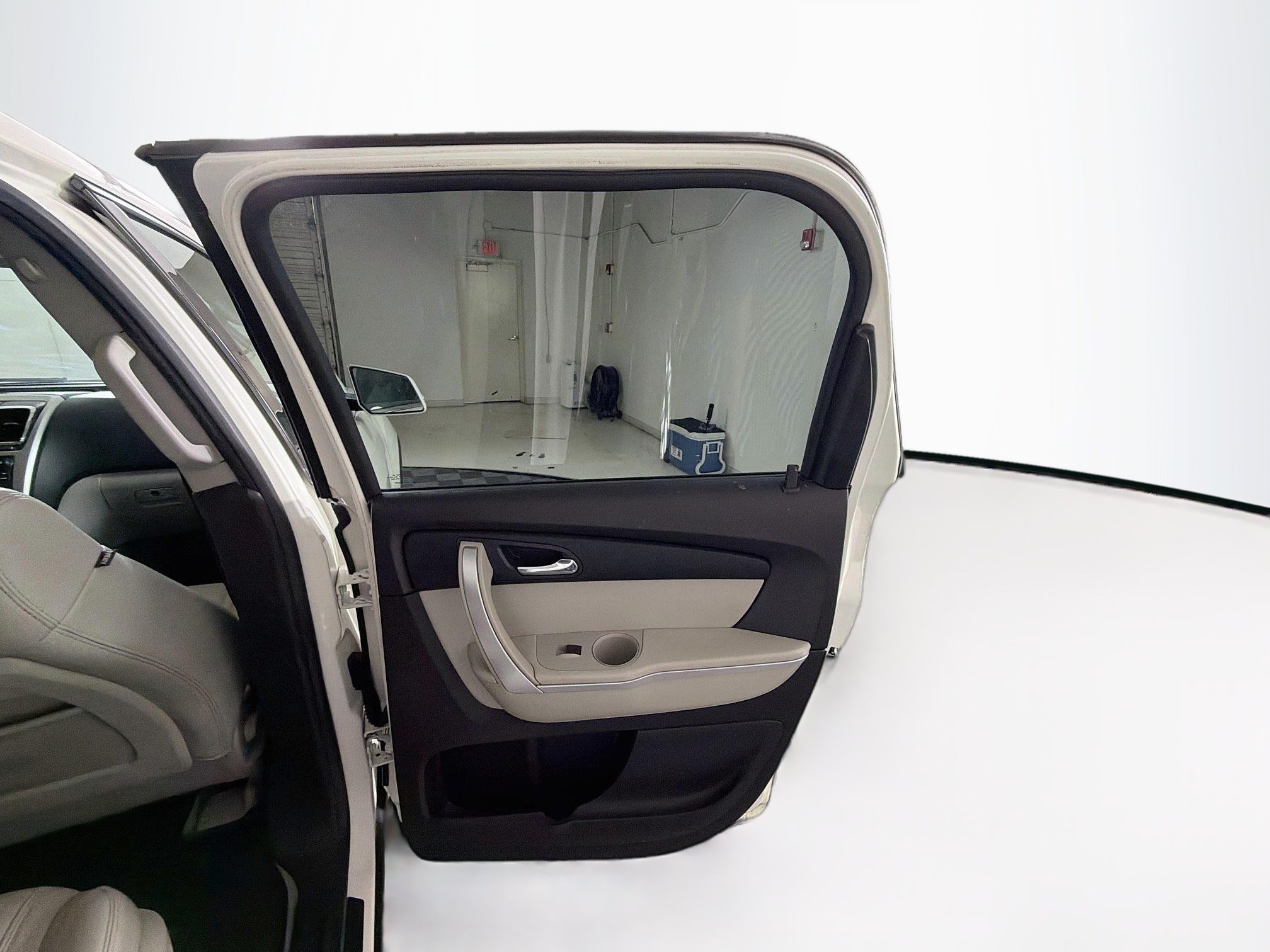 Used 2012 GMC Acadia SLT FWD image 30
