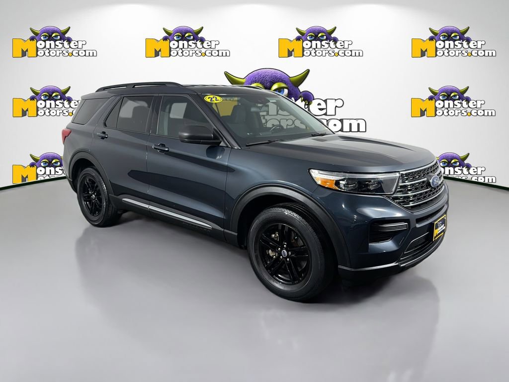 Used 2022 Ford Explorer XLT image 3