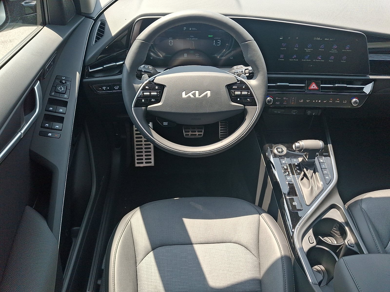 New 2026 Kia Niro SX Touring FWD image 7