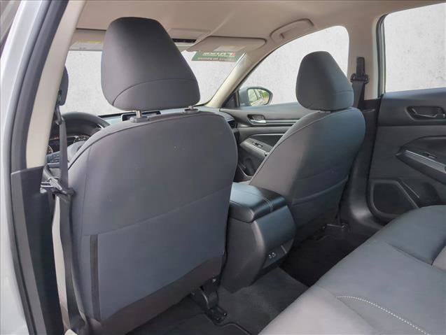 Used 2024 Nissan Altima 2.5 SV image 16
