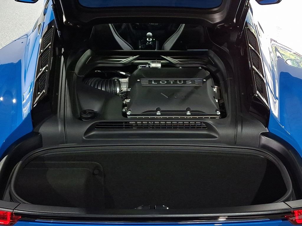 Used 2025 Lotus Emira image 14