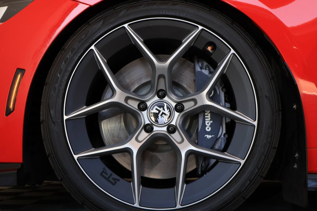 Used 2025 Ford Mustang GT Premium w/ GT Performance Package RWD image 10