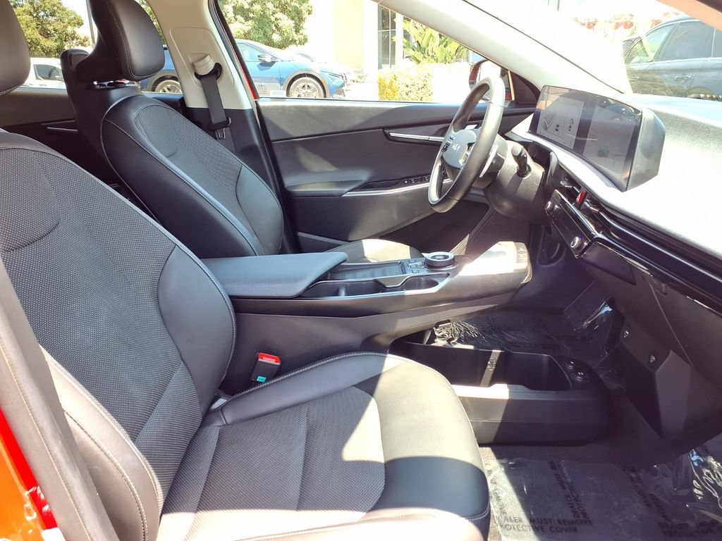 Certified 2024 Kia EV6 Light RWD image 7