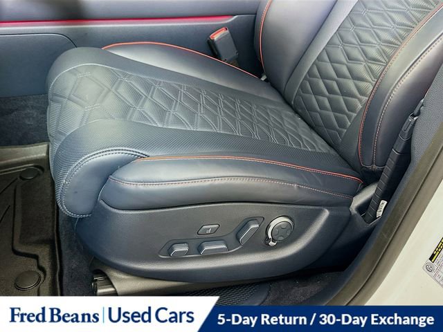 Used 2025 Genesis GV80 3.5T e-SC image 22