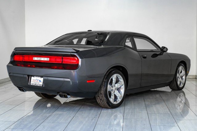 Used 2013 Dodge Challenger R/T Plus image 6