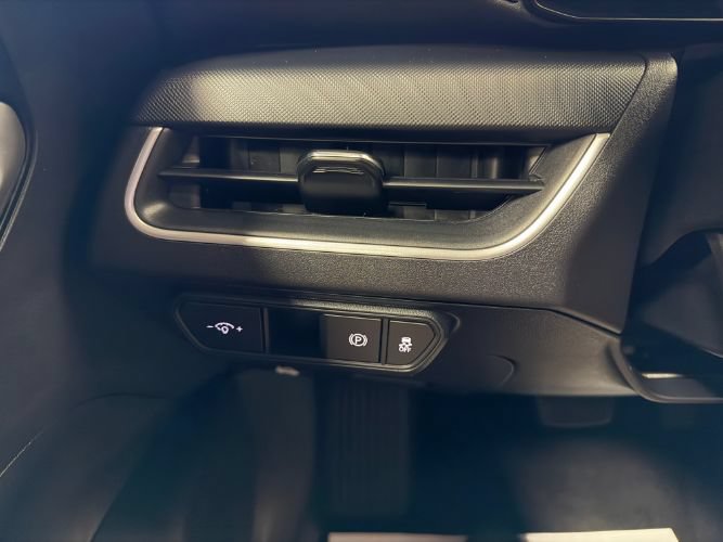 Used 2026 Kia K4 FWD image 18
