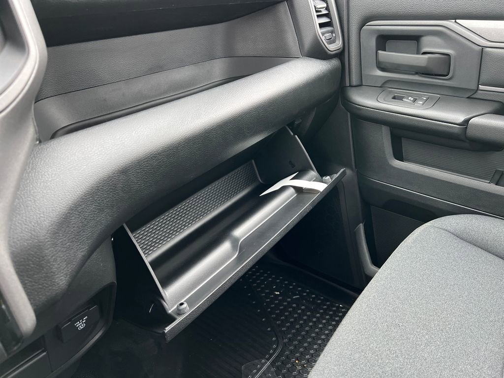 New 2026 RAM 3500 Tradesman AWD/4WD image 24