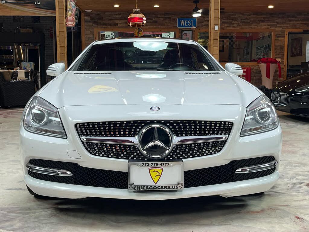Used 2015 Mercedes-Benz SLK 250 w/ Premium Package image 2