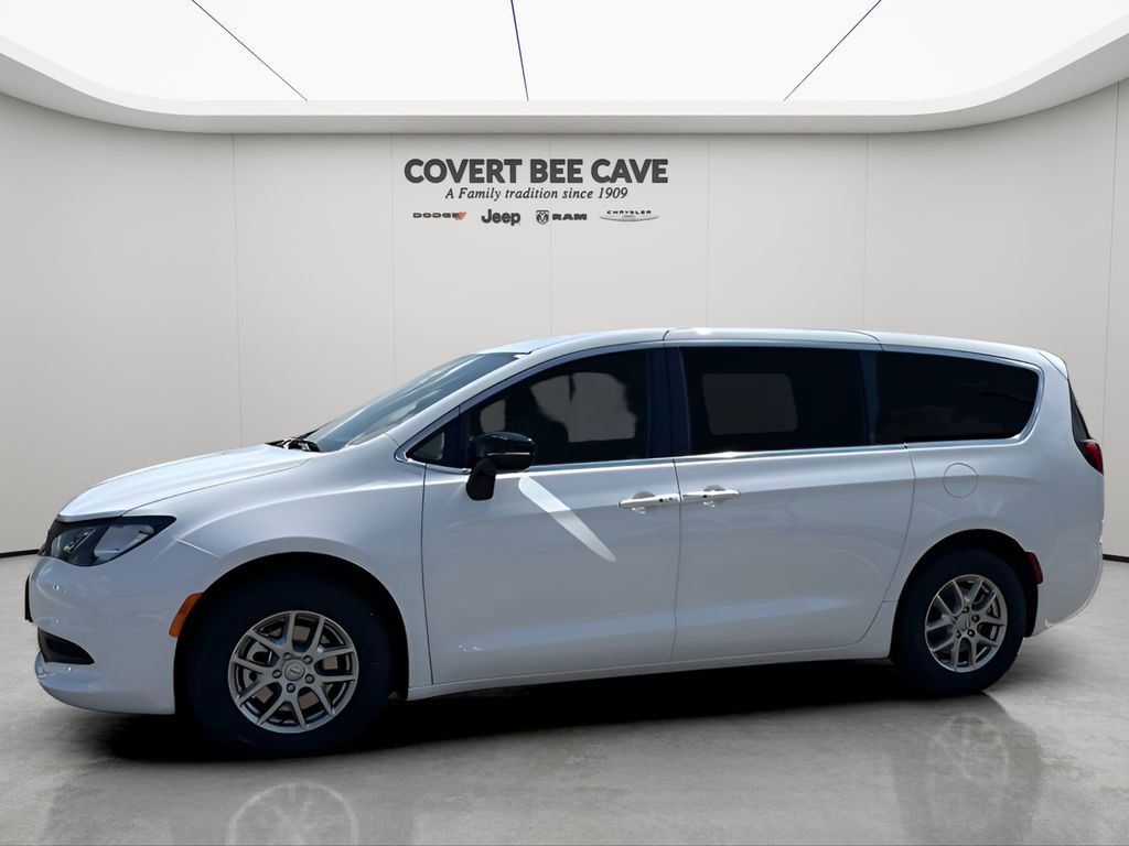 New 2026 Chrysler Voyager LX image 4