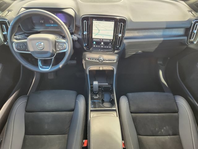 Certified 2023 Volvo C40 P8 Recharge Plus w/ Protection Package Premier AWD/4WD image 13