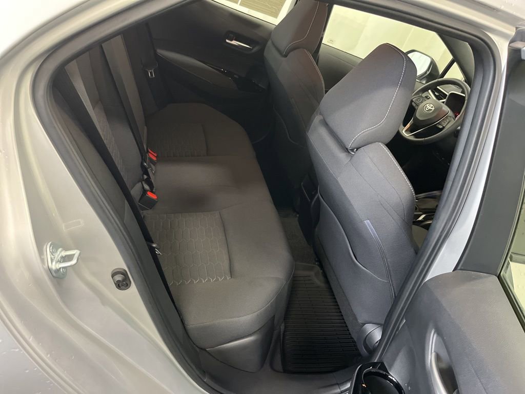 Used 2021 Toyota Corolla SE w/ SE Preferred Package image 24