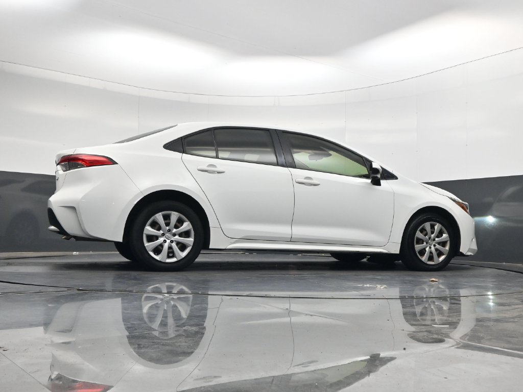 Used 2020 Toyota Corolla LE FWD image 37