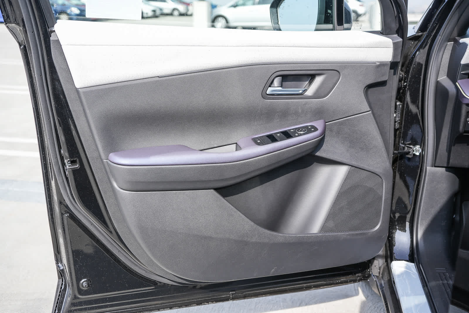 New 2026 Nissan Leaf SV+ w/ Floor Mat Package (SV+) FWD image 23