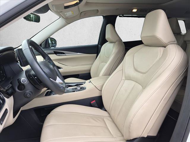 Used 2025 INFINITI QX60 Luxe FWD image 17