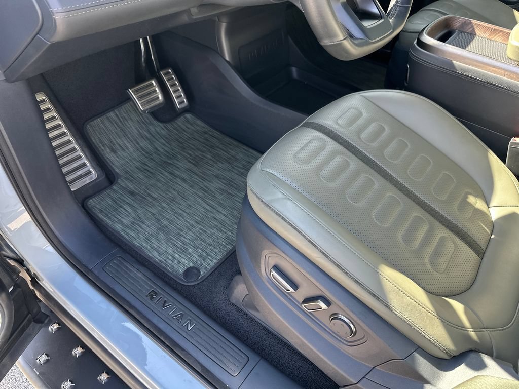 Used 2022 Rivian R1T Launch Edition AWD/4WD image 19
