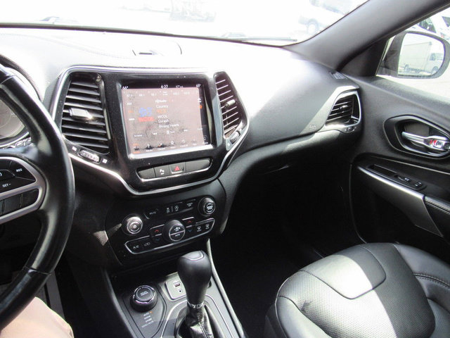 Used 2019 Jeep Cherokee High Altitude AWD/4WD image 30