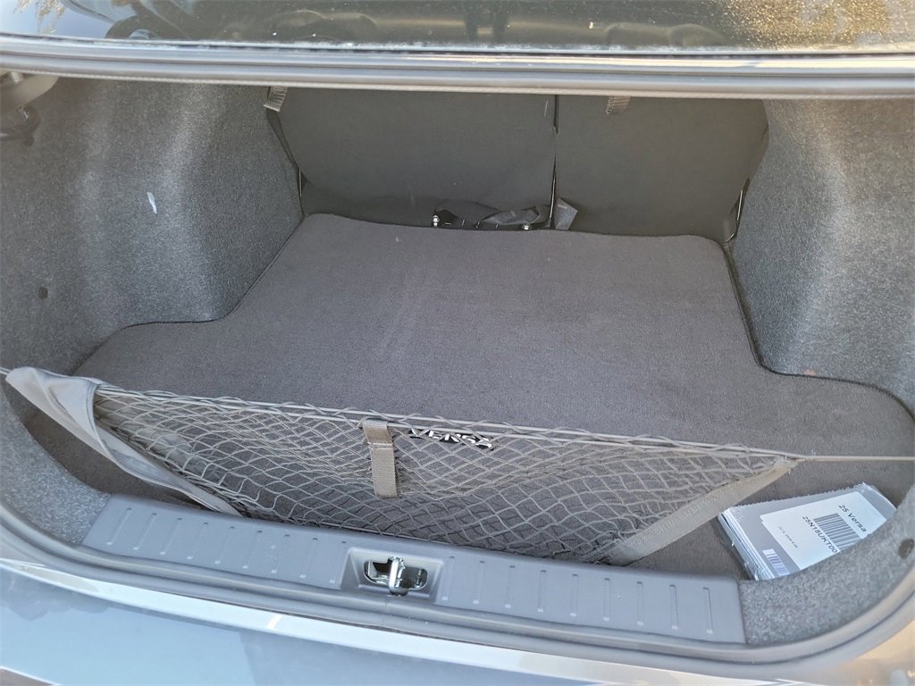 New 2025 Nissan Versa SR w/ Trunk Package image 12