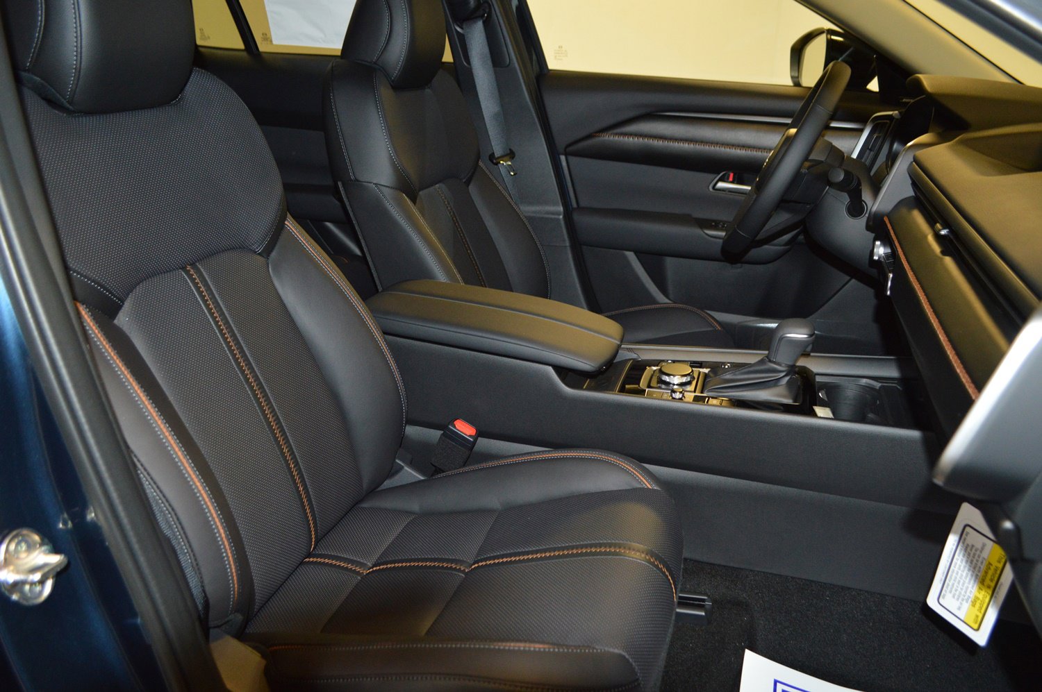 Used 2025 MAZDA CX-50 AWD 2.5 Hybrid w/ Weather Package image 11