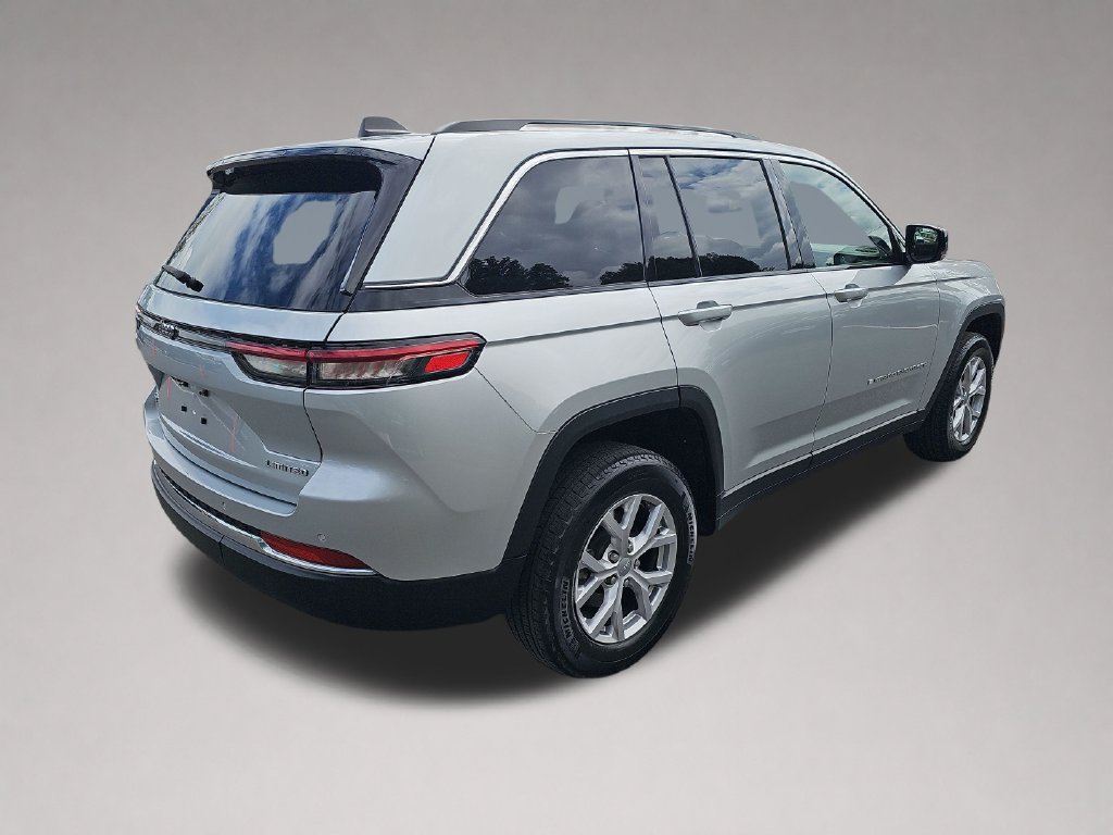 Used 2022 Jeep Grand Cherokee Limited AWD/4WD image 4
