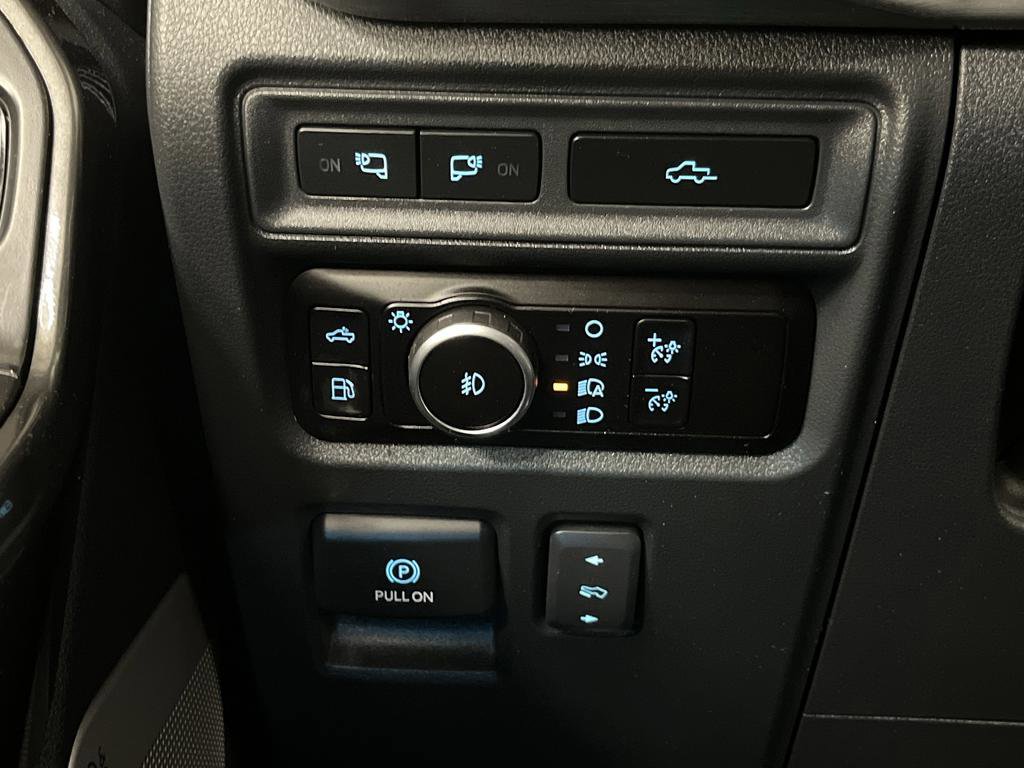Used 2023 Ford F150 Lariat AWD/4WD image 27