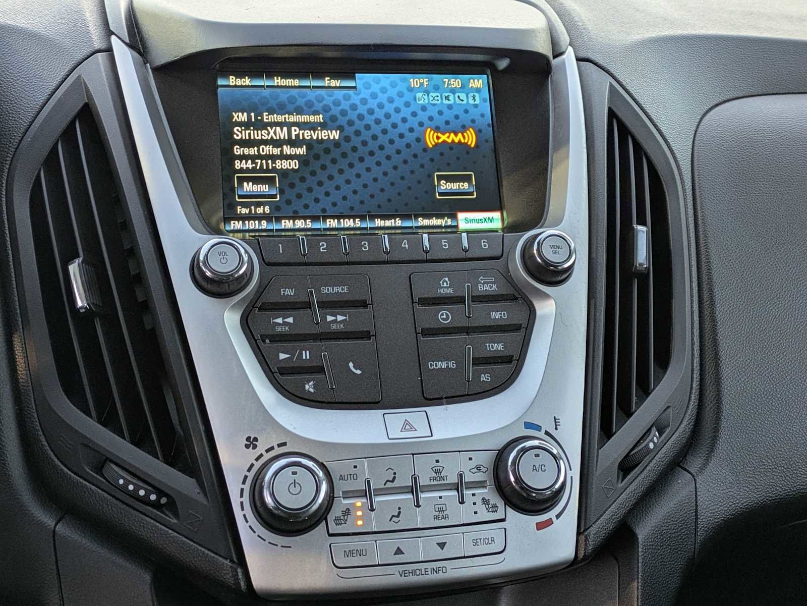 Used 2017 Chevrolet Equinox LT w/ Convenience Package image 26