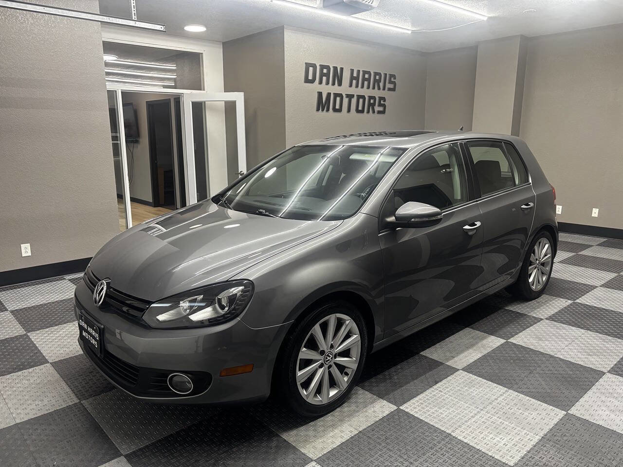 Used 2013 Volkswagen Golf TDI FWD image 2
