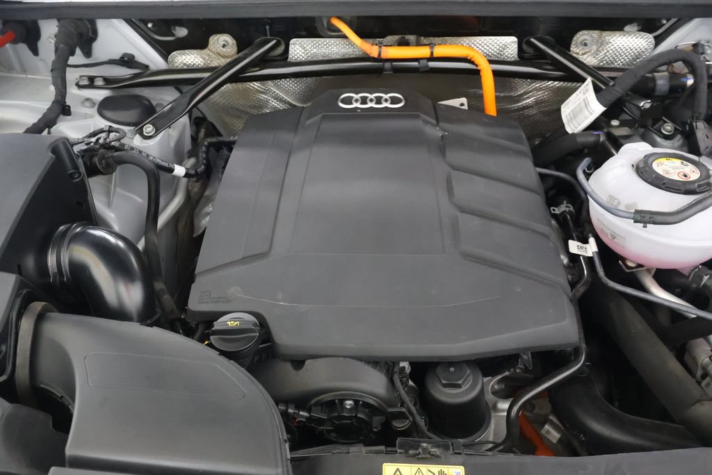 Used 2021 Audi Q5 e Premium AWD/4WD image 29