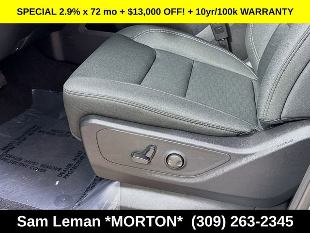 New 2026 RAM 1500 4x4 Crew Cab image 19