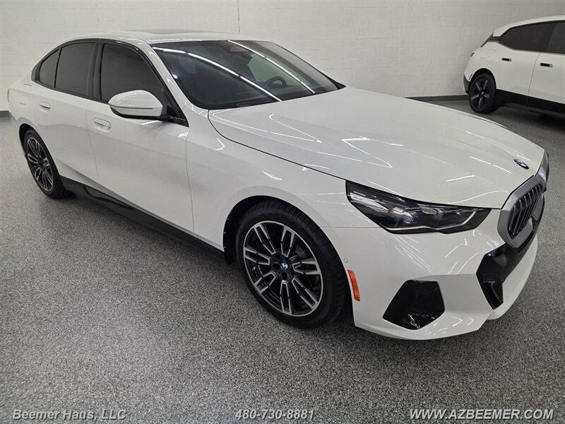 Used 2024 BMW 530i w/ M Sport Package RWD image 11