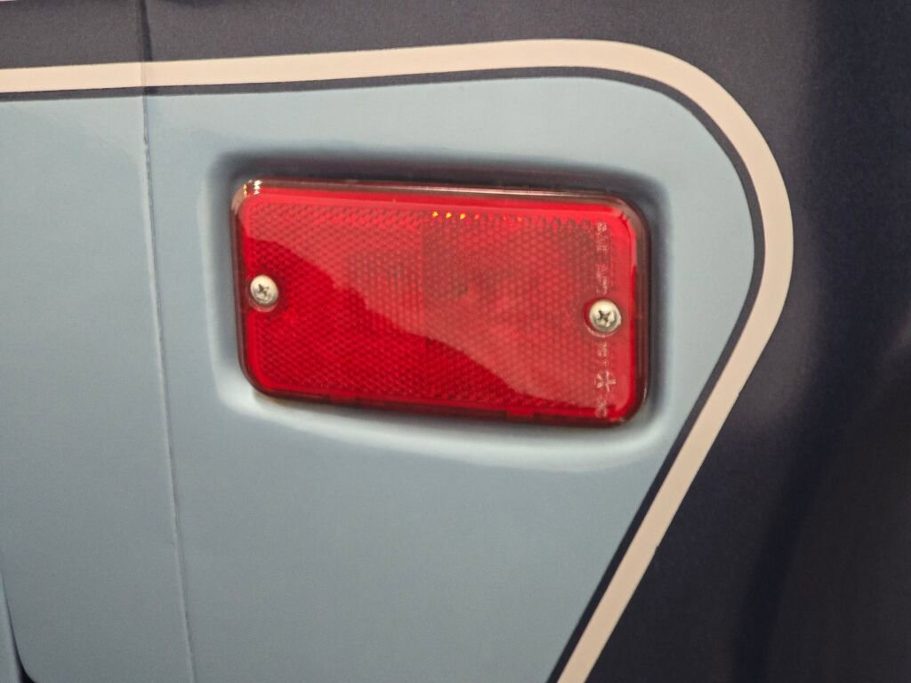 Used 1991 Dodge B2500 image 44