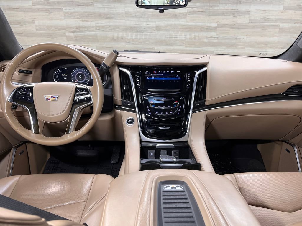 Used 2020 Cadillac Escalade Platinum AWD/4WD image 24