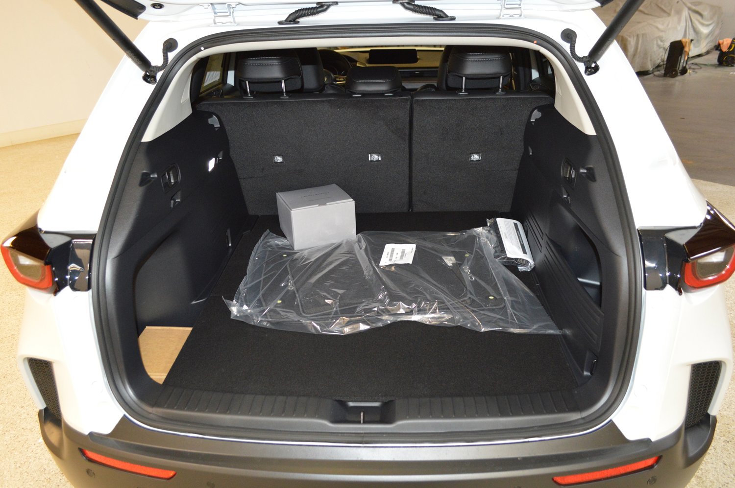 New 2026 MAZDA CX-50 AWD 2.5 Hybrid w/ Cargo Package image 13