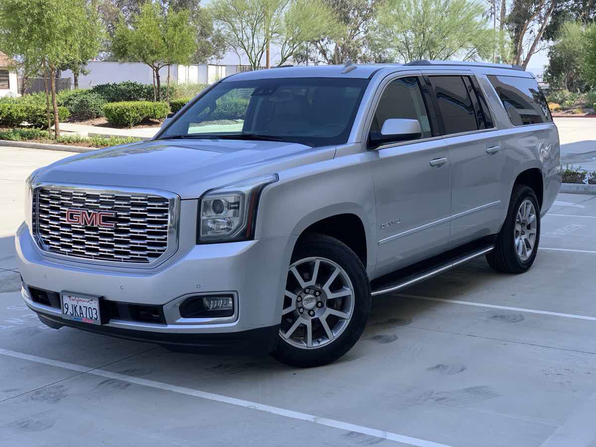 Used 2020 GMC Yukon XL Denali image 3