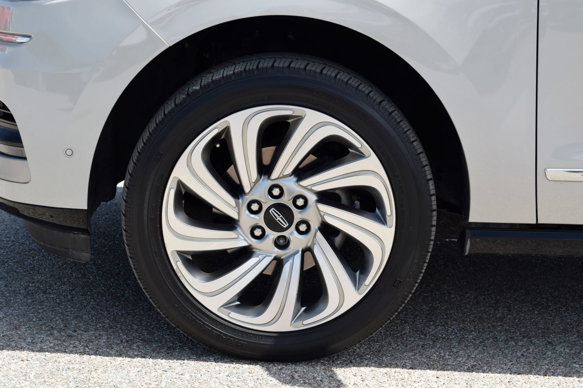 Used 2023 Lincoln Navigator Reserve RWD image 27