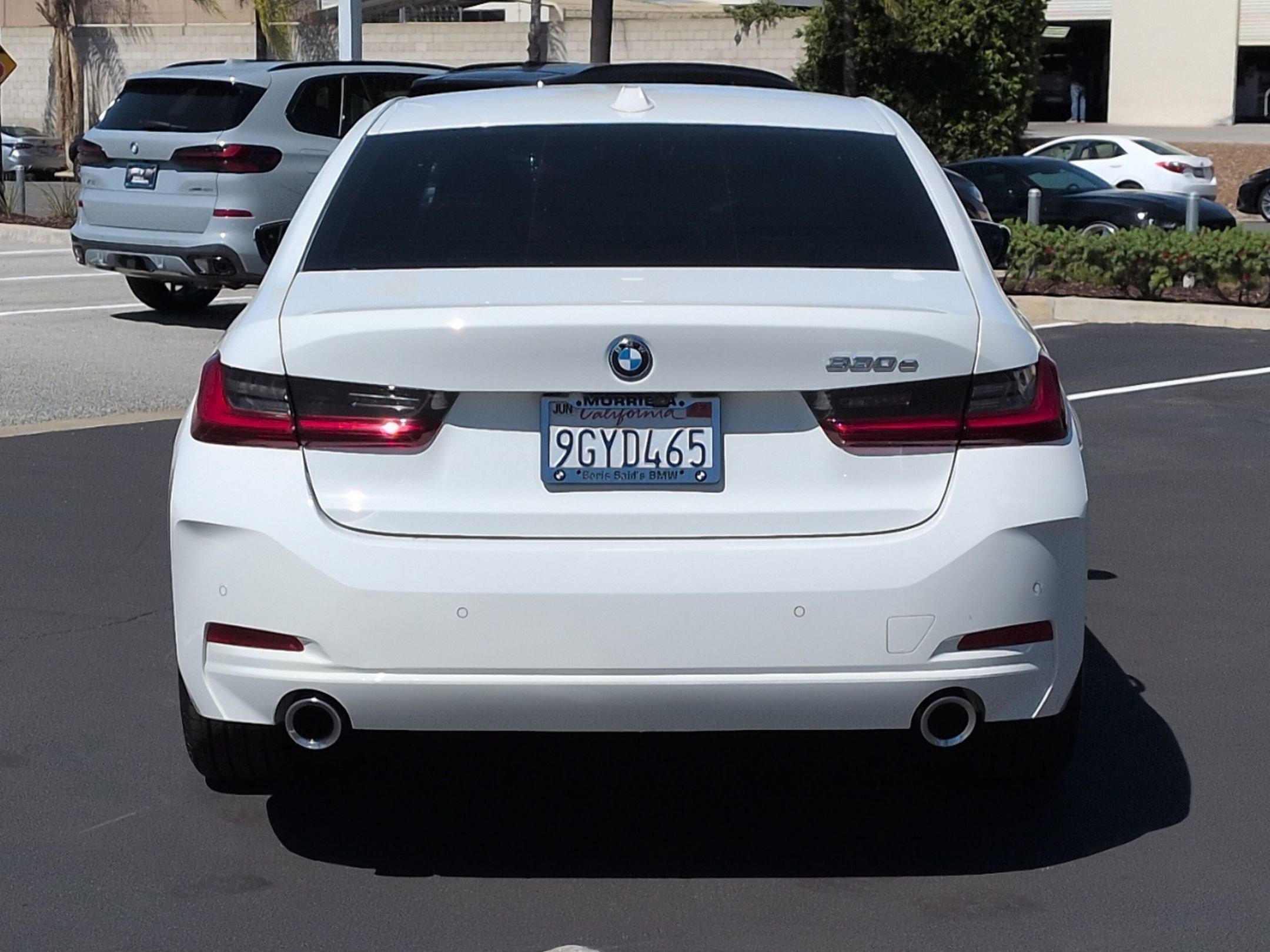 Used 2023 BMW 330e w/ Premium Package image 9