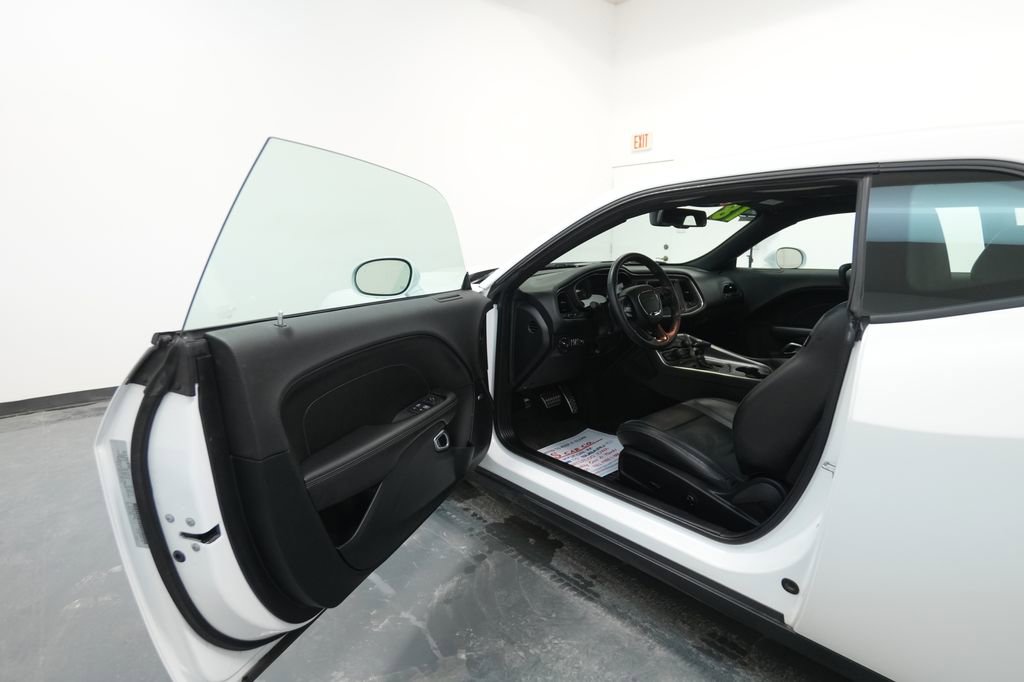 Used 2018 Dodge Challenger SXT Plus image 21
