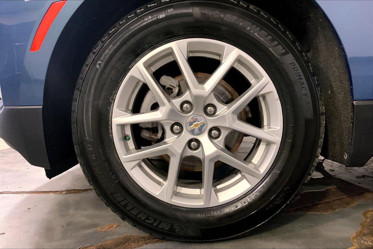 Used 2024 Chevrolet Equinox LT w/ LPO, Floor Liner Package image 9