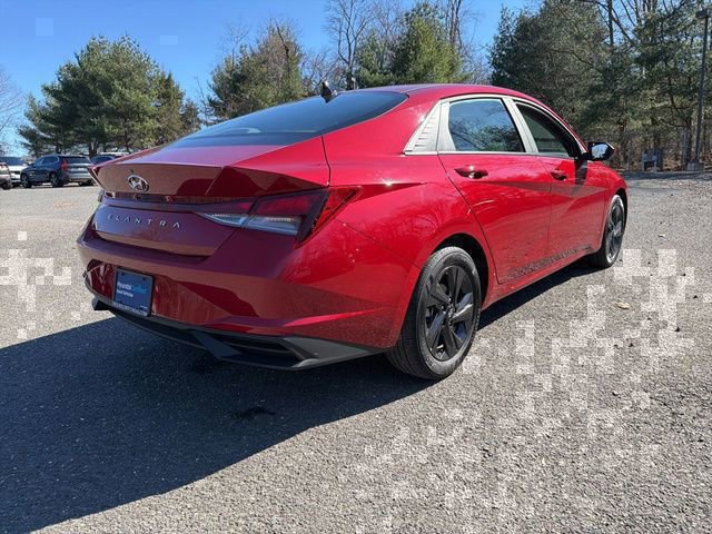 Certified 2023 Hyundai Elantra SEL image 3
