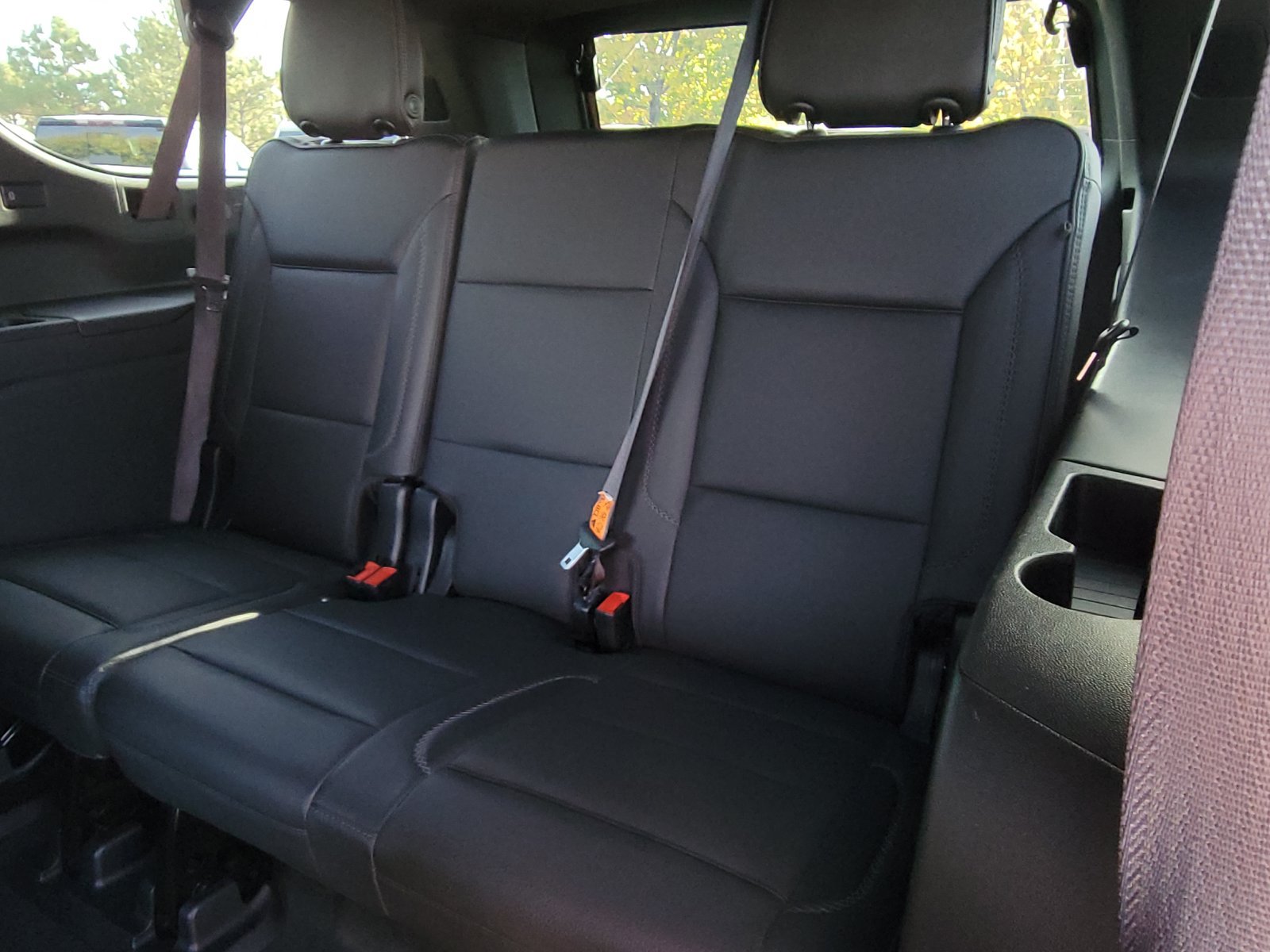 Used 2021 GMC Yukon XL Denali AWD/4WD image 9