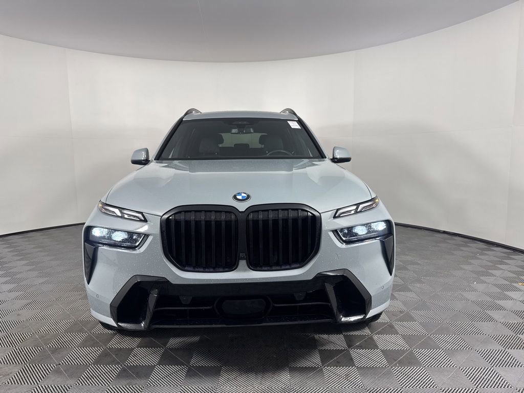 Certified 2024 BMW X7 xDrive40i w/ M Sport Package image 2