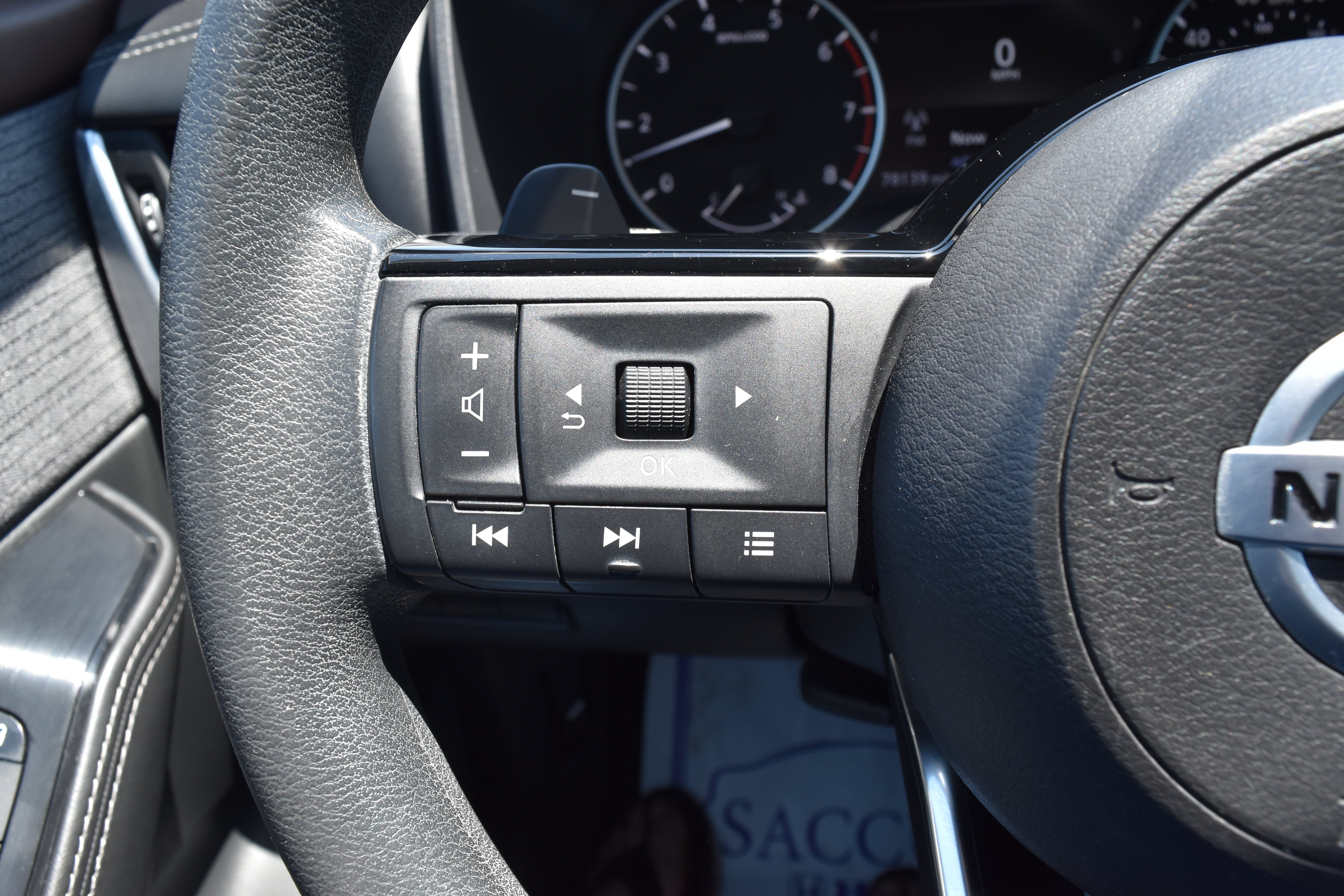 Used 2021 Nissan Rogue S AWD/4WD image 17